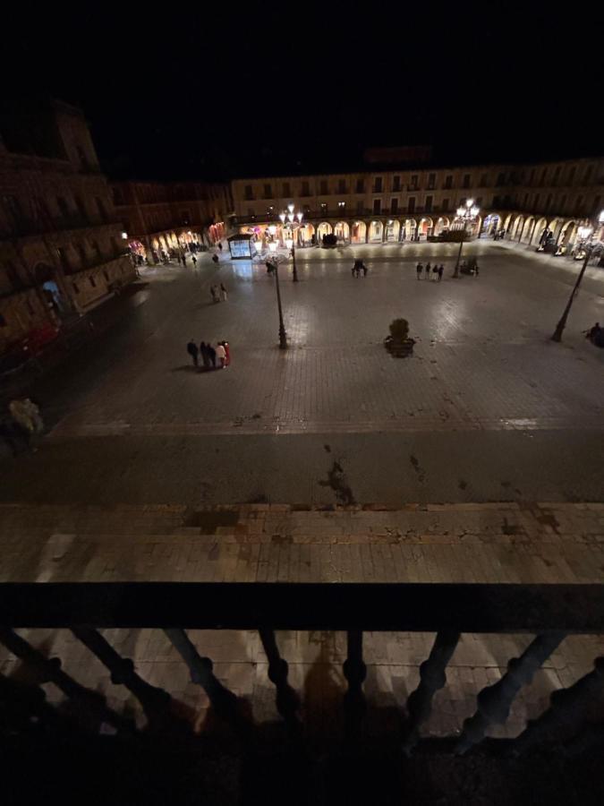 Plaza Mayor Leon - Bohemia Eksteriør billede